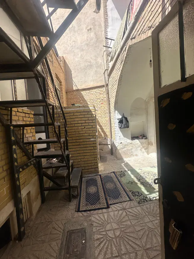 ویلایی حافظ کوچه زینبیه