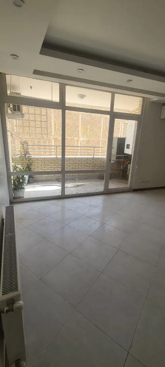 ۳ خوابه برج زاینده رود