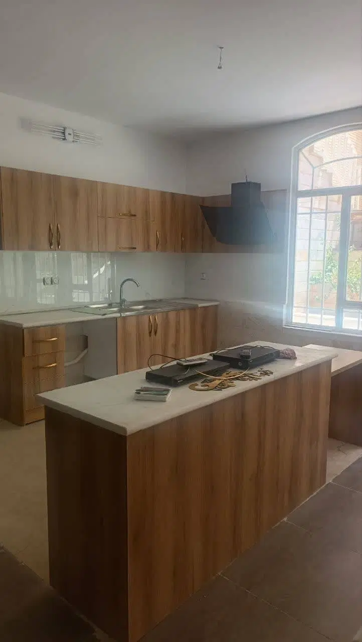 زیر زمین ویلایی