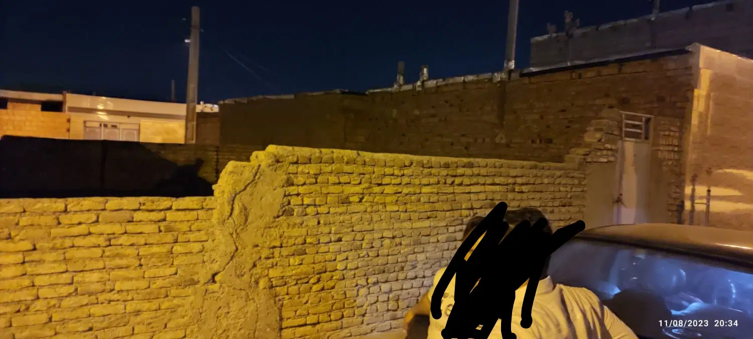 زمین چهاردیواری