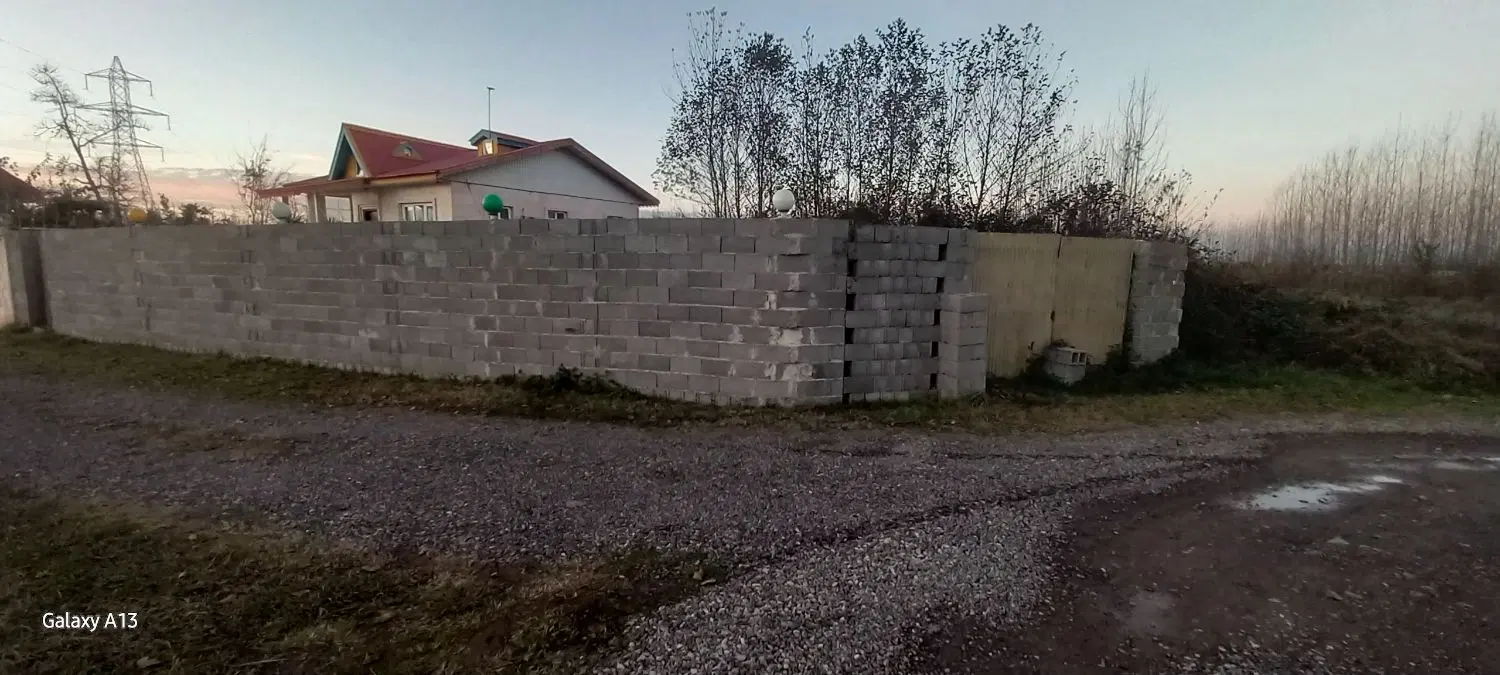 زمین ۲۰۳ دارای برگه مسکونی درفومن