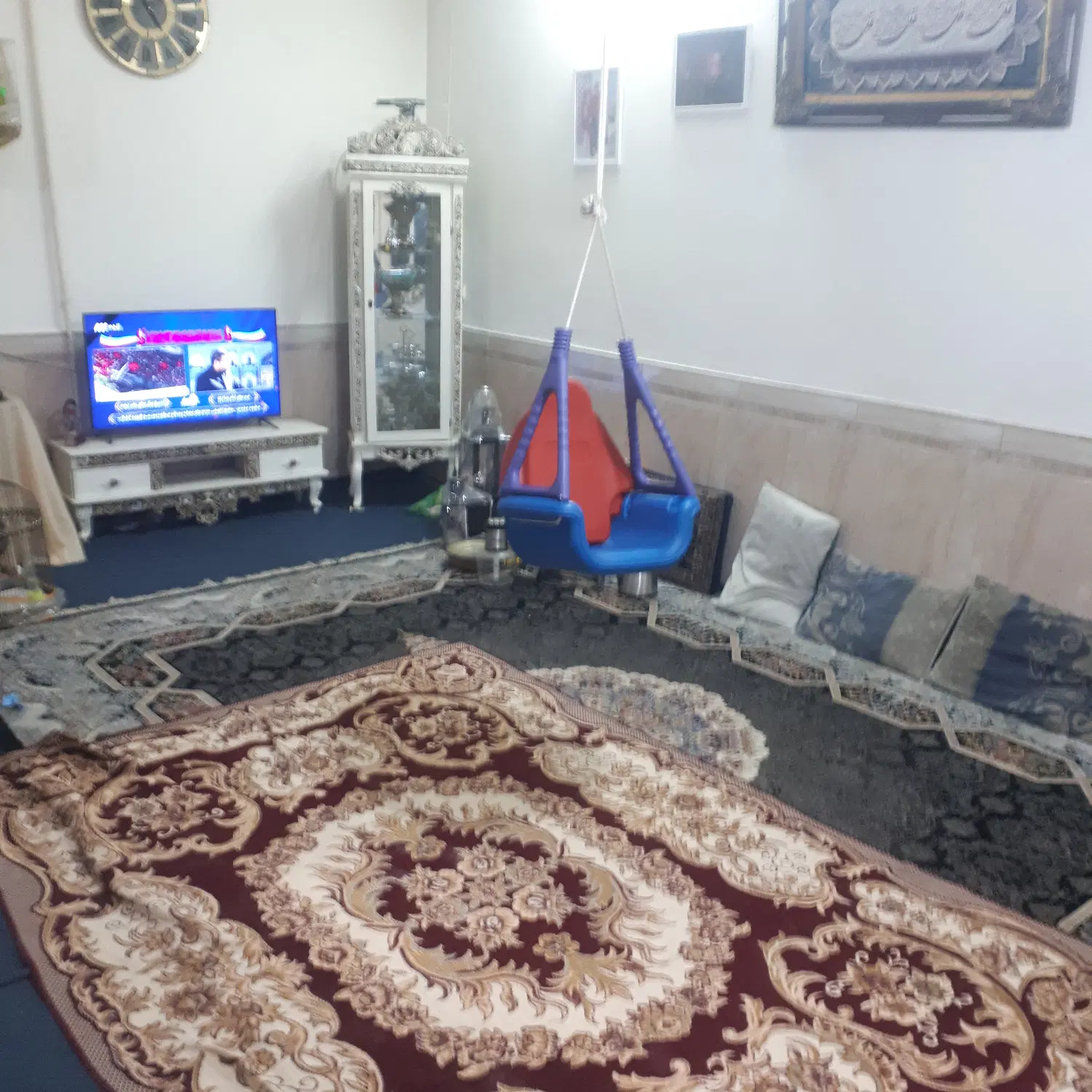 روبه روپارک رجاع طبقه راه جدارهن واجاره داده میشه