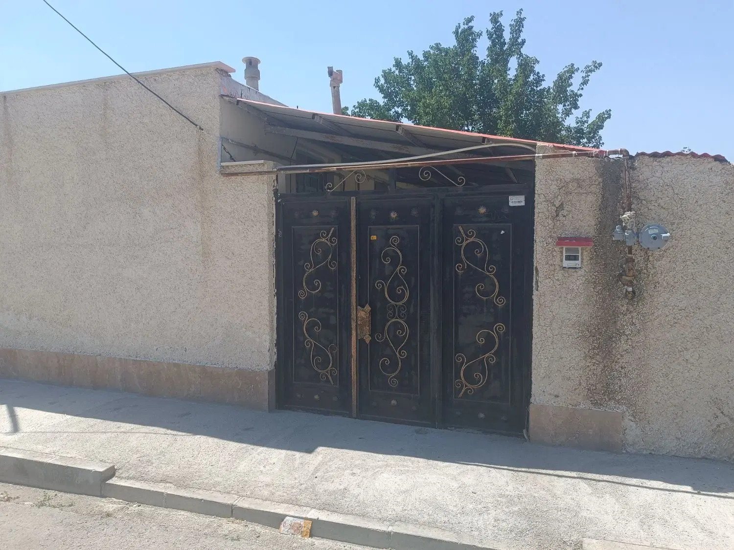 خانه مسکونی دریورقون اباد