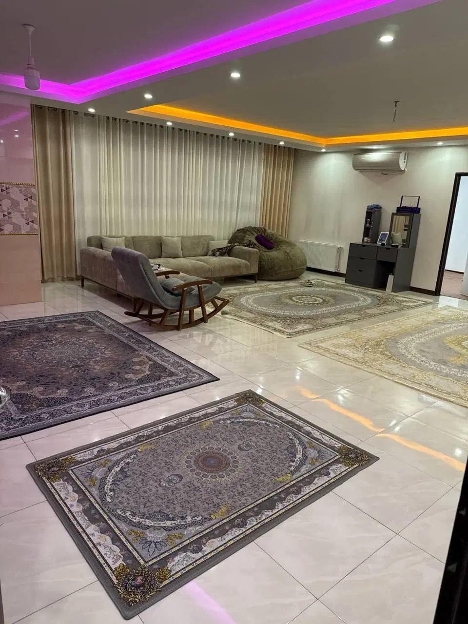۱۰۰ متر - دو خواب - نما - فول - فلکه اول