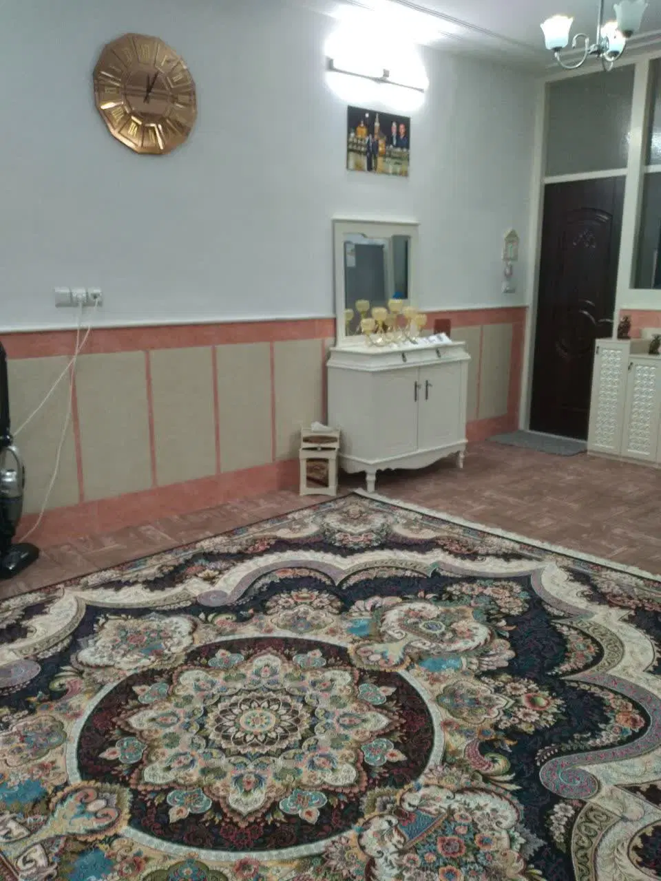 ویلایی ۳ طبقه مدرس