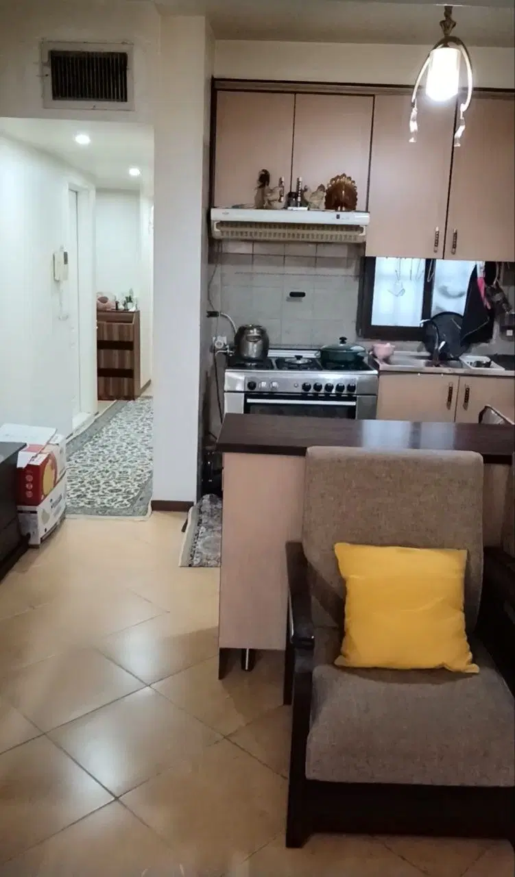 واحد ۶۳ متری_ رو به نما