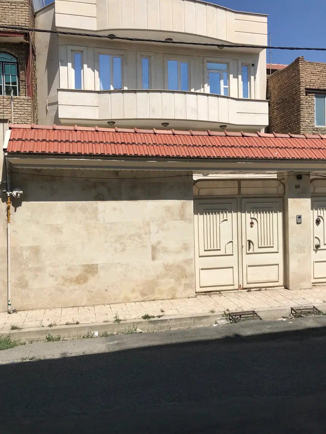کاملا راه جدا والفجر تیموری دو خواب با حیاط بزرگ