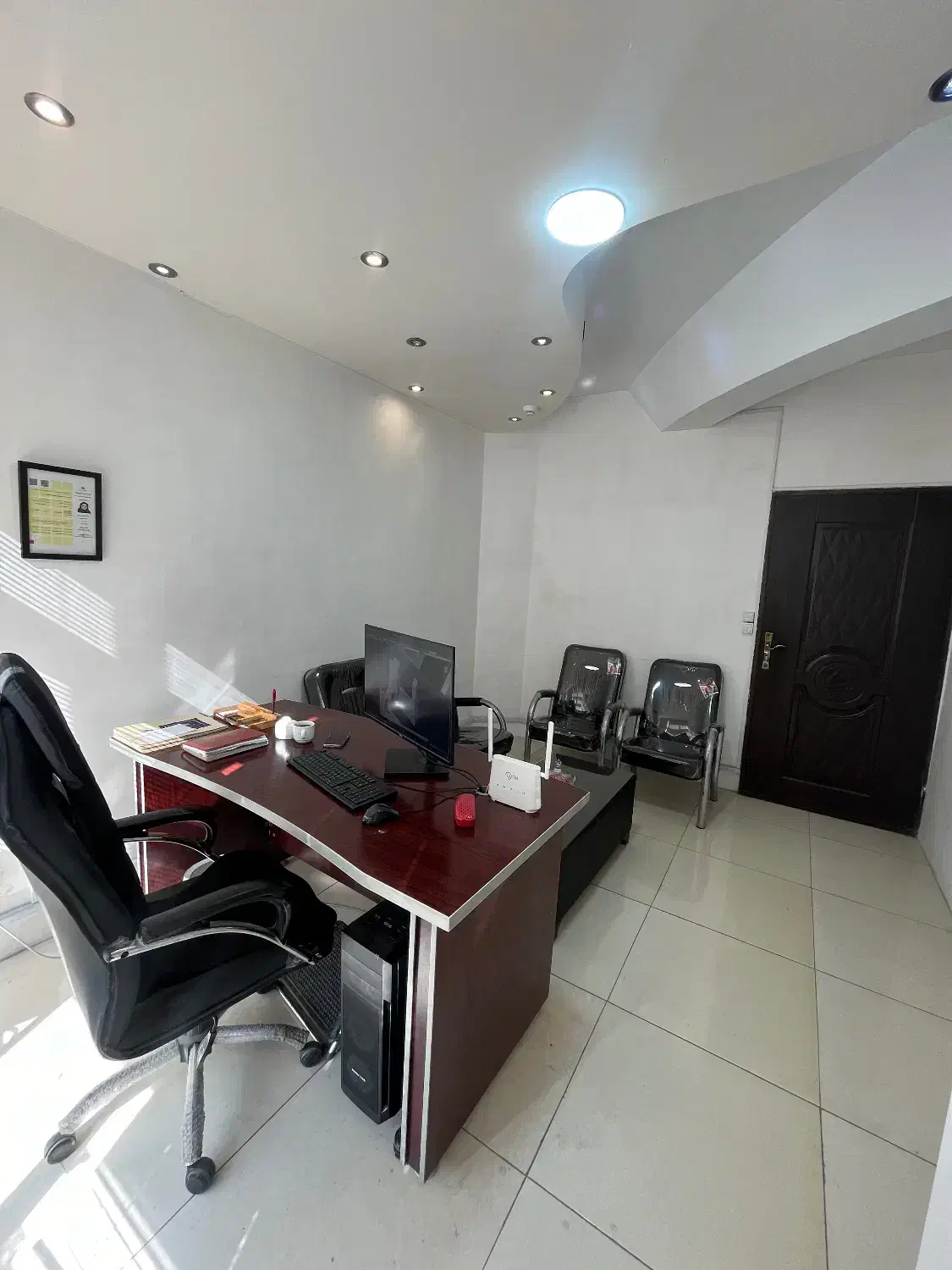 اجاره اتاق کار شیک مبله دفترکار