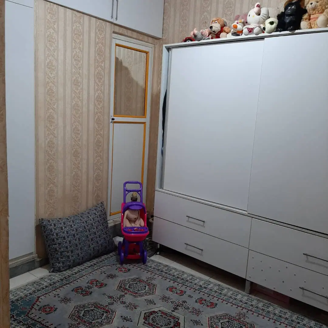 سلام  یک واحد آپارتمان  طبقه همکف  راه جدا  کوچه