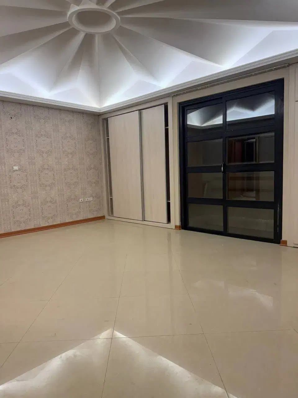 فروش اپارتمان۳۰۷متر نیلوفر