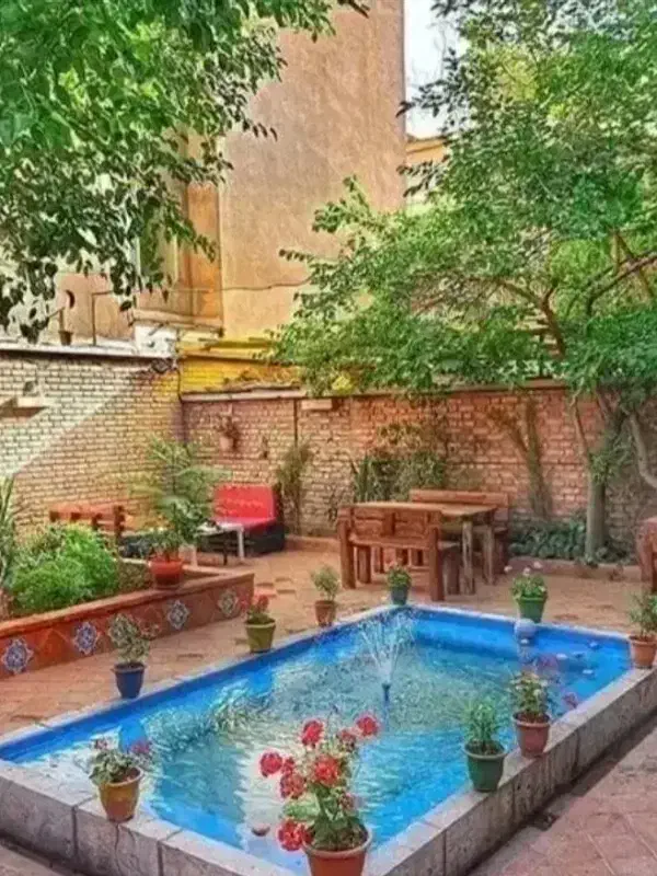 زمین مسکونی