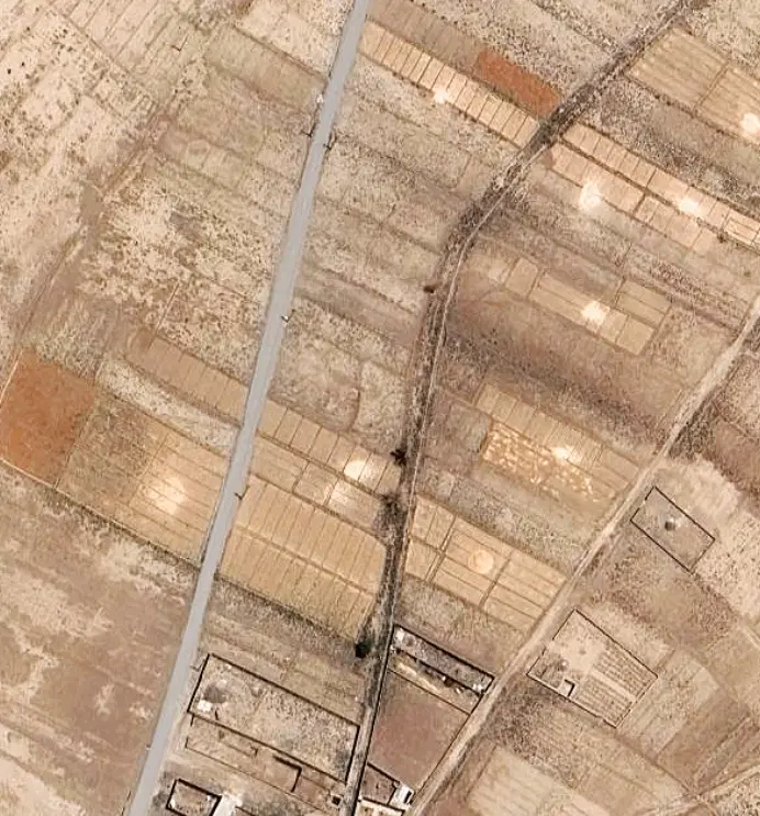 زمین چهاردیواری شده واقع در دشت ملاحبیب