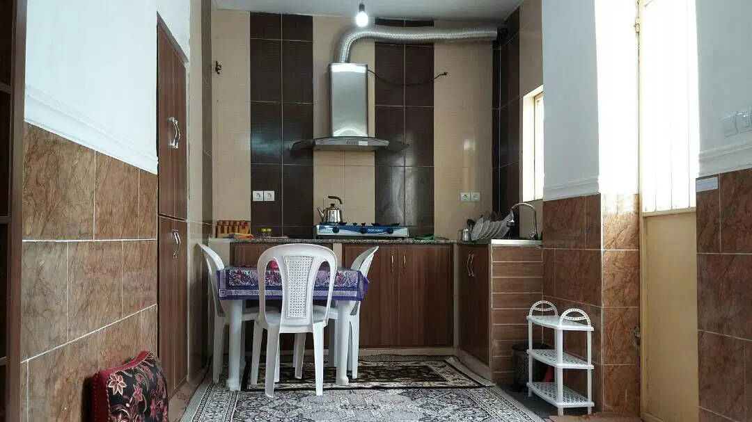 اجاره سالانه ویلایی یک خواب پارکینگ دار
