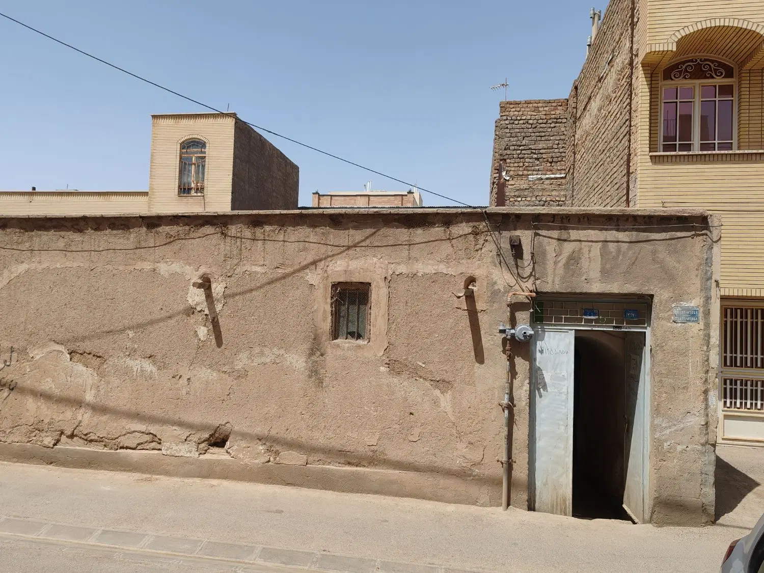 خانه کلنگی فروشی خیابان امام