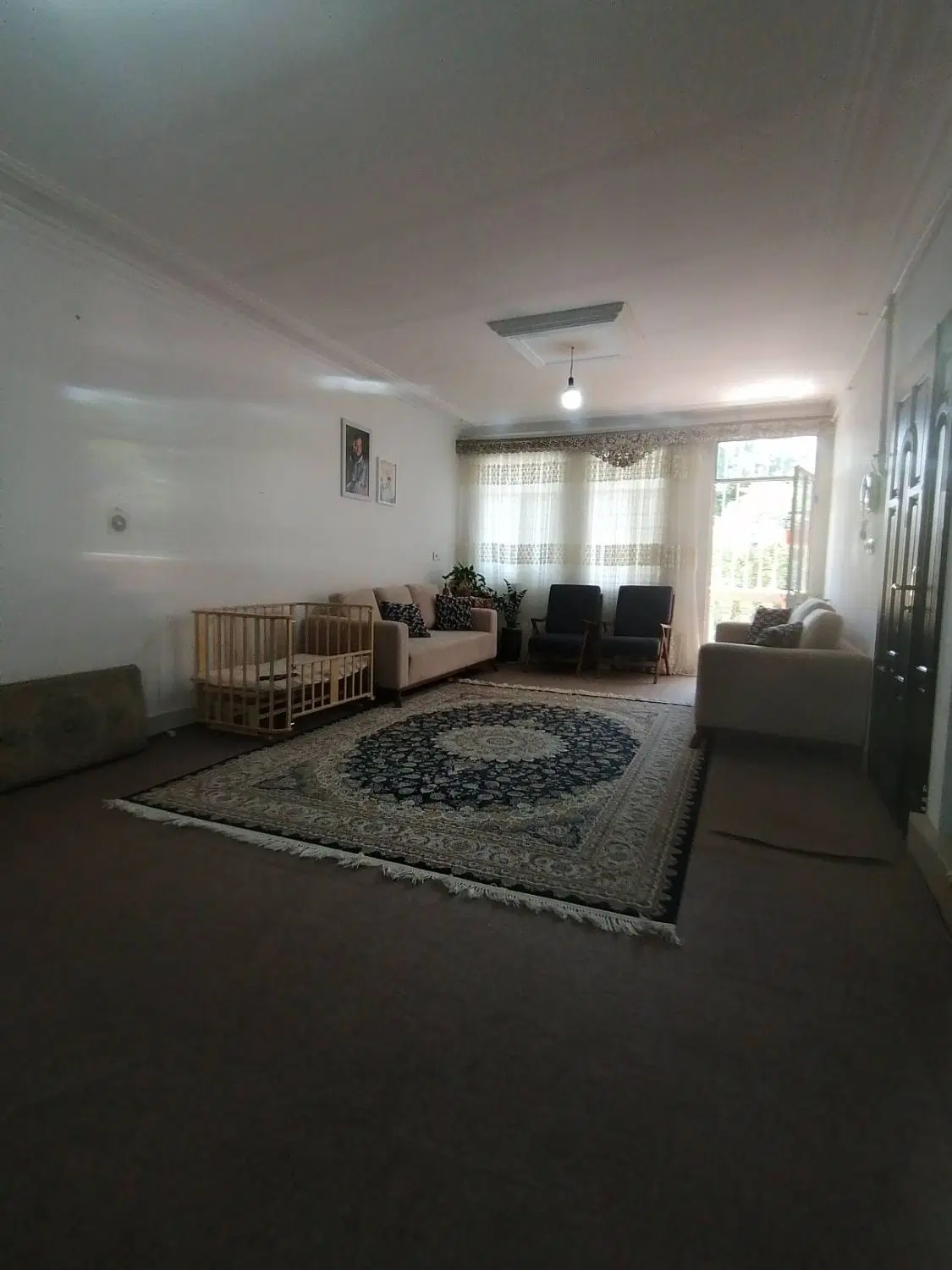 خانه دو طبقه مغازه دار