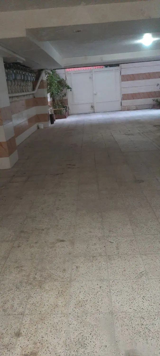 فروش یک واحد آپارتمان ۶۰متری