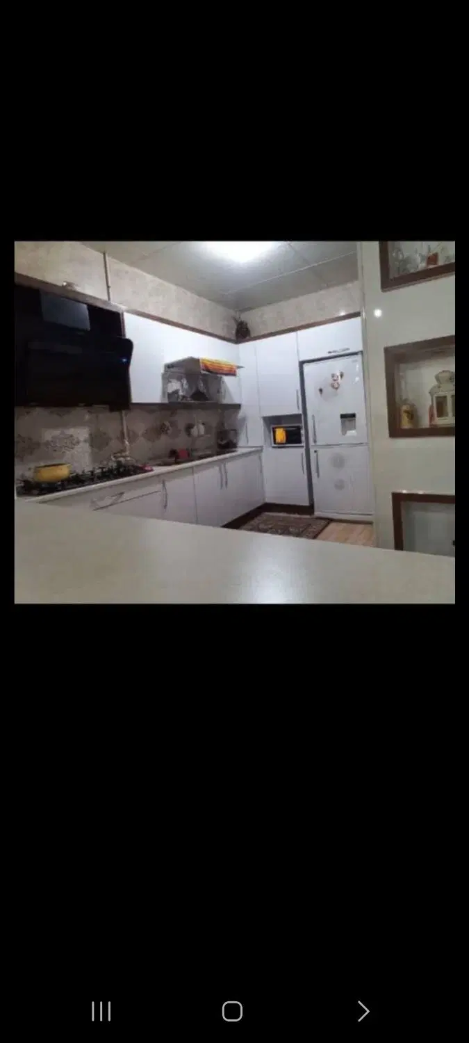منزل طبقه همکف دارای پارکینگ