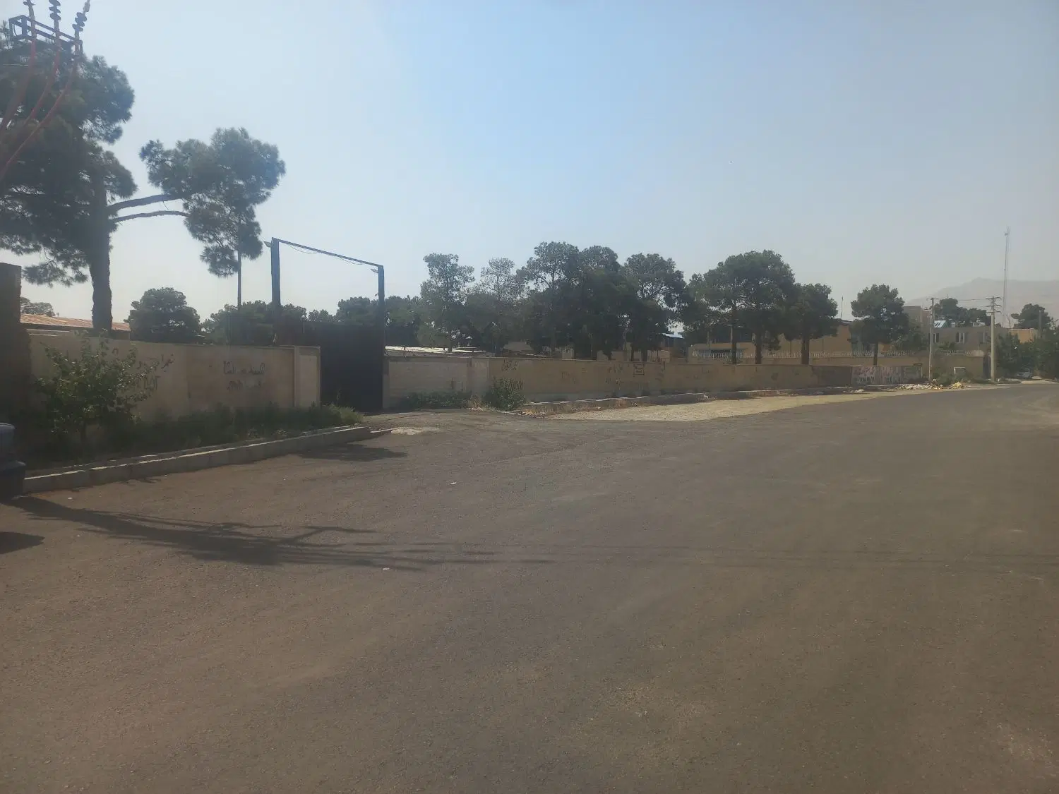 قطعه زمین چهاردیواری