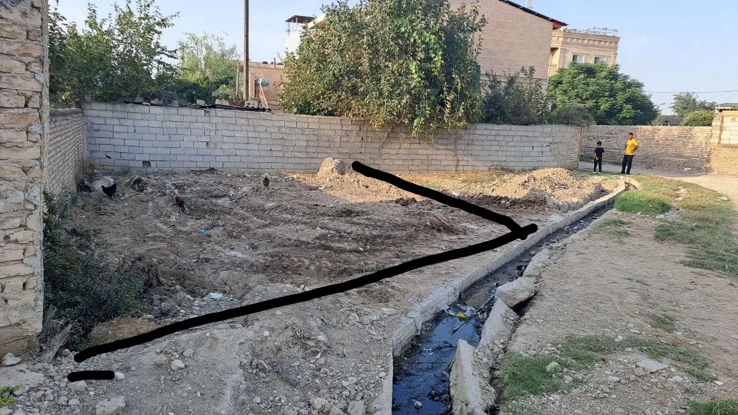 ۱۲۰ متر زمین مسکونی