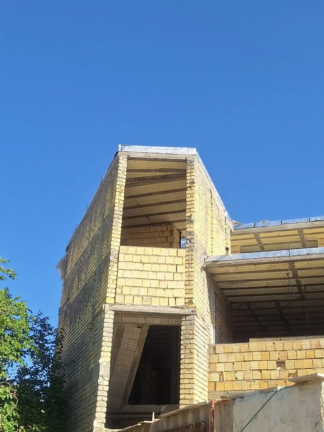 ۳واحد خونه اپارتمانی اسکلت