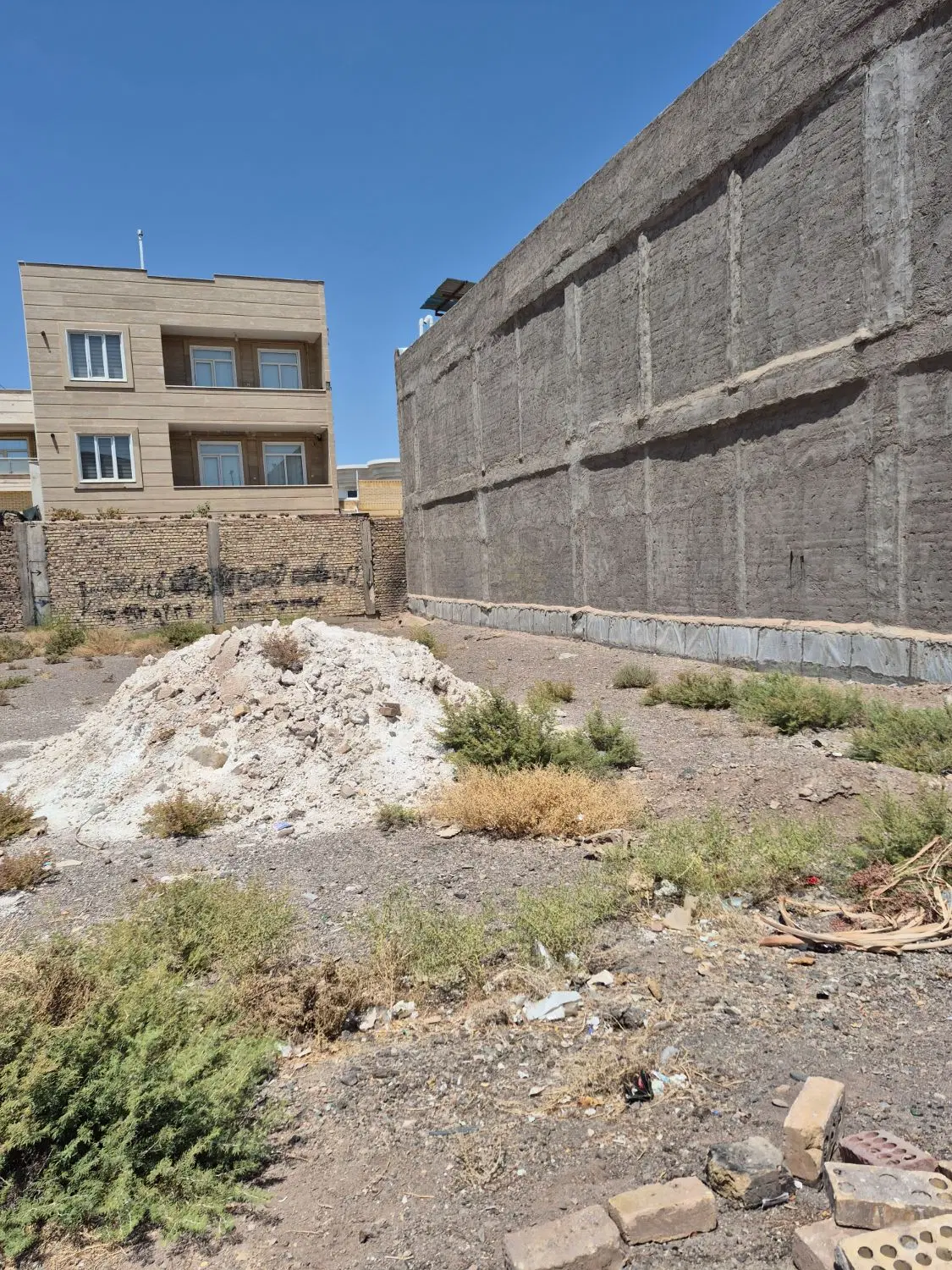 زمین مسکونی آهن فروشان