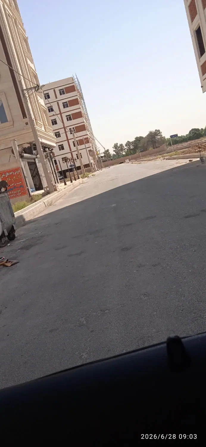 زمین 200متری تک برگ سند