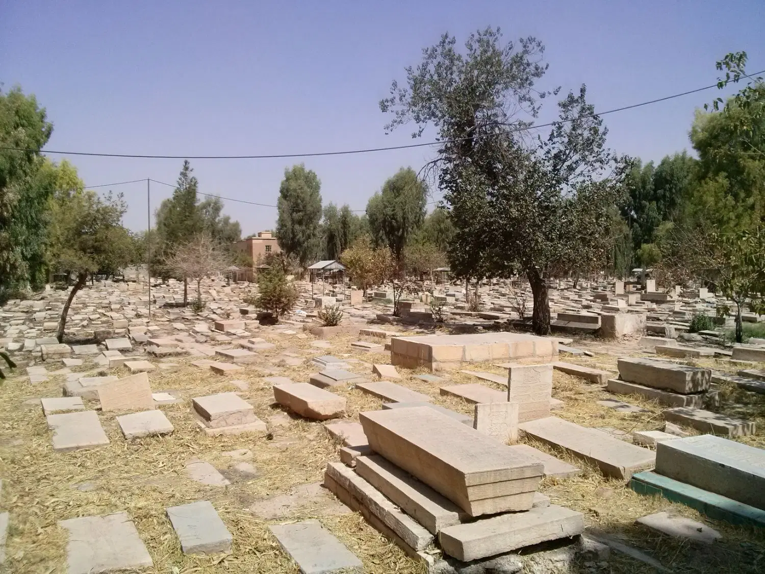 زمین قبرستان سرابیاس