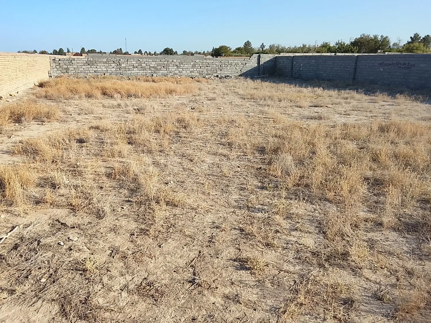 یک مورد زمین روستای سنگ سیاه