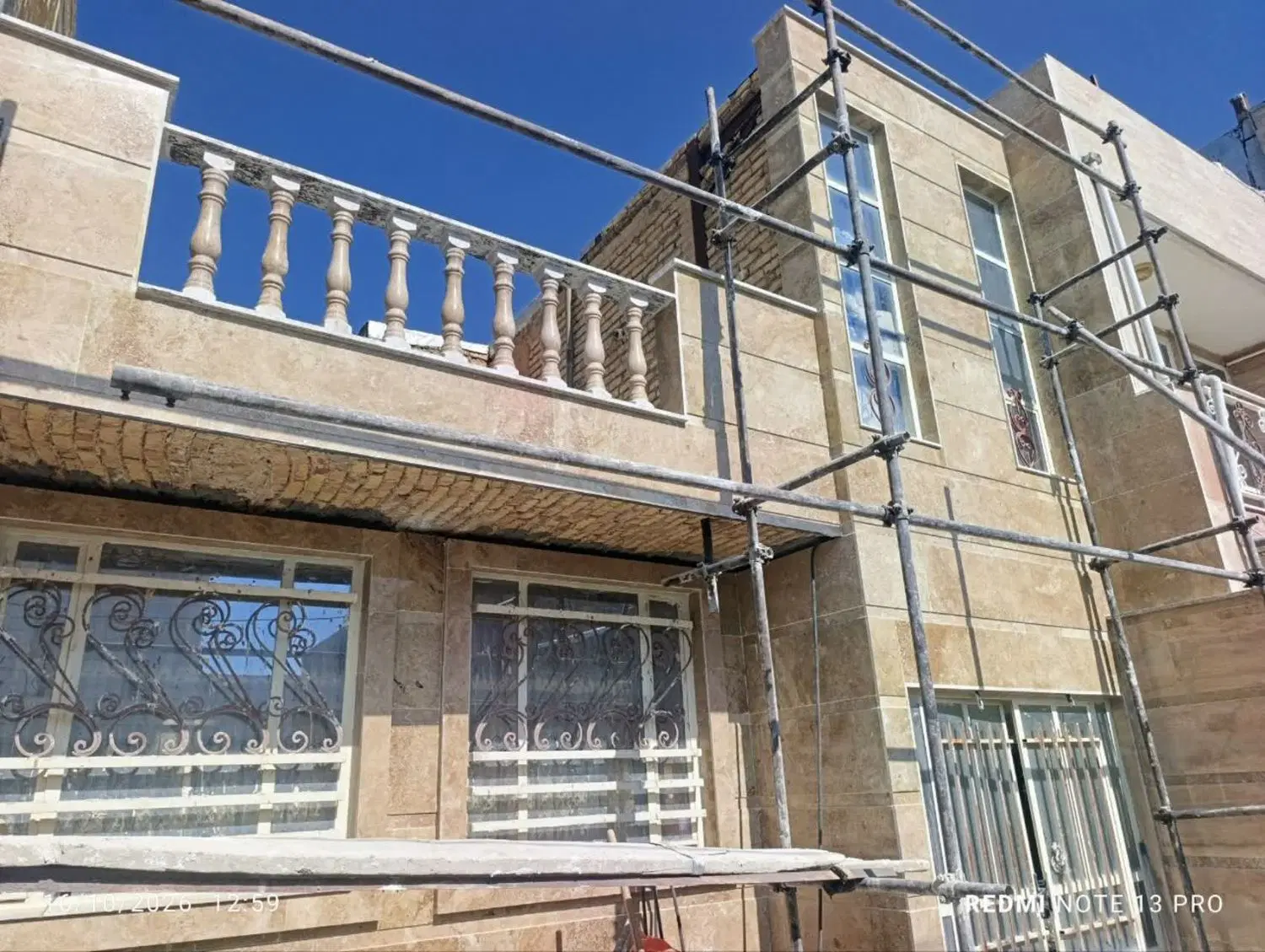 ساختمان مسکونی ویلایی