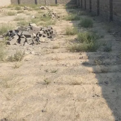 ۱۰۵ متر زمین