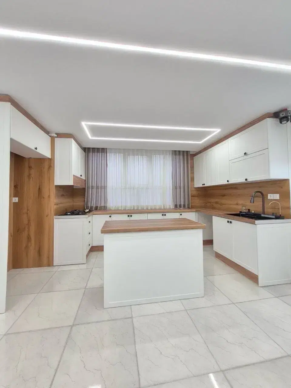 ۵۸متر بدون هیچ هزینه ای برای شما _پارکینگ سندی