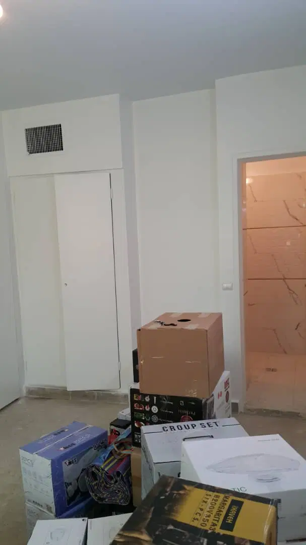 منزل ۶۱ متری طبقه سوم دلباز و نور گیر