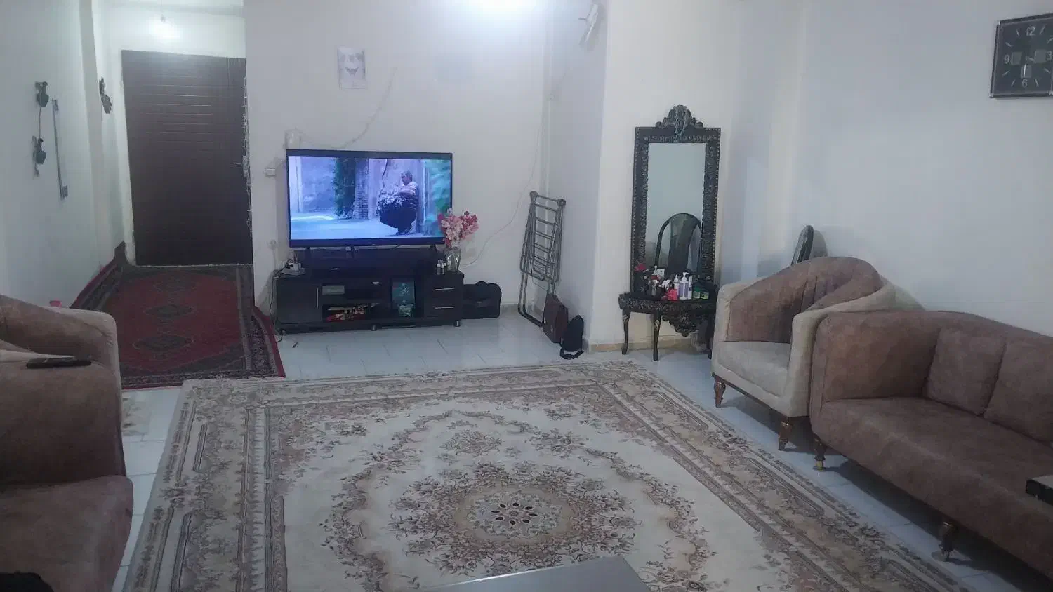 واحد ۷۵ متری حصارک در رجایی