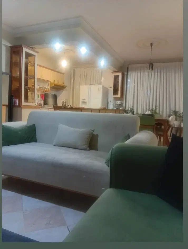 همخانه