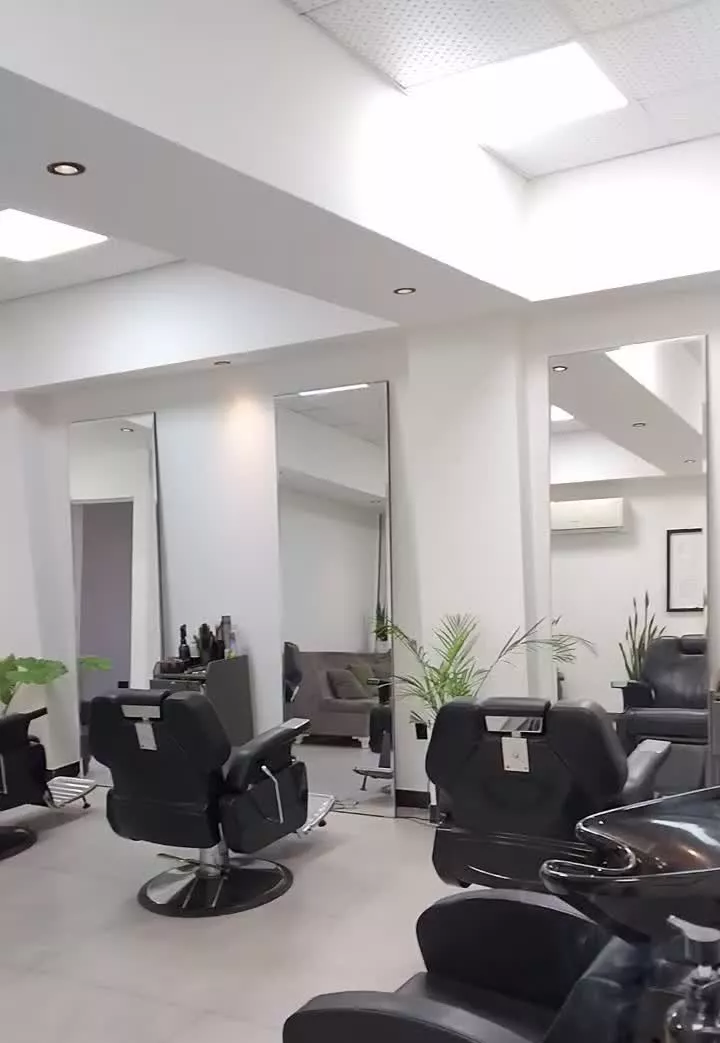 واگذاری آرایشگاه مردانه فعال با مشتری در گلسار