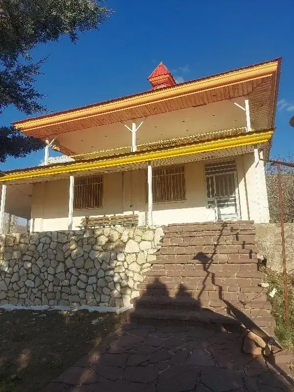 باغ ویلا  ۴ هزار متری سند دار در جاده طالقان