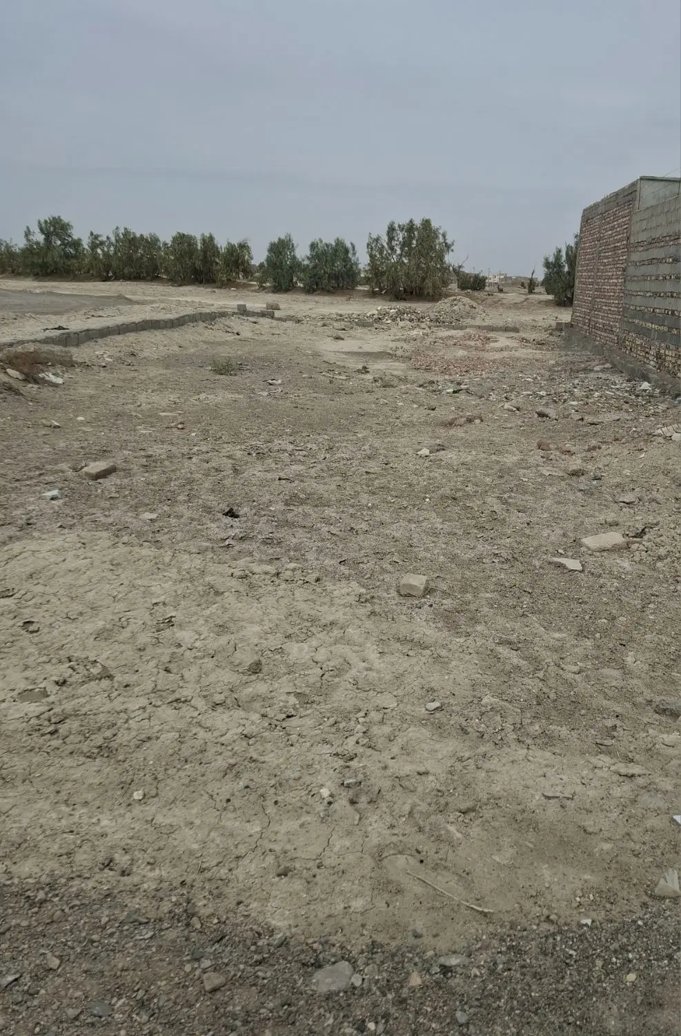 زمین سه قلعه
