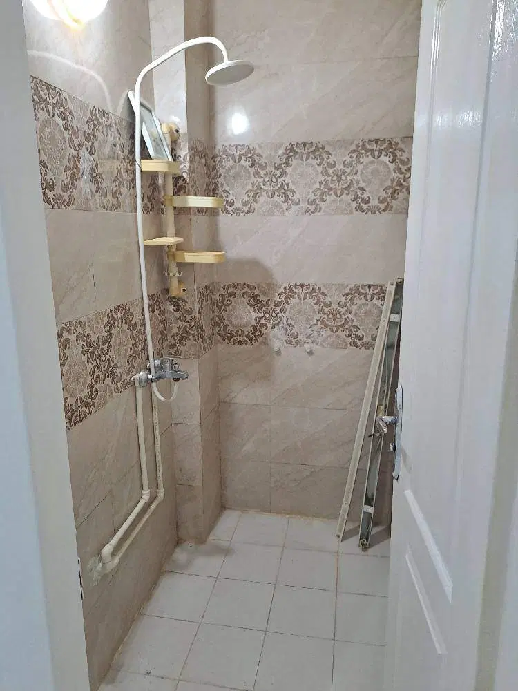 اجاره۵۱ متری با انباری چهارصد دستگاه