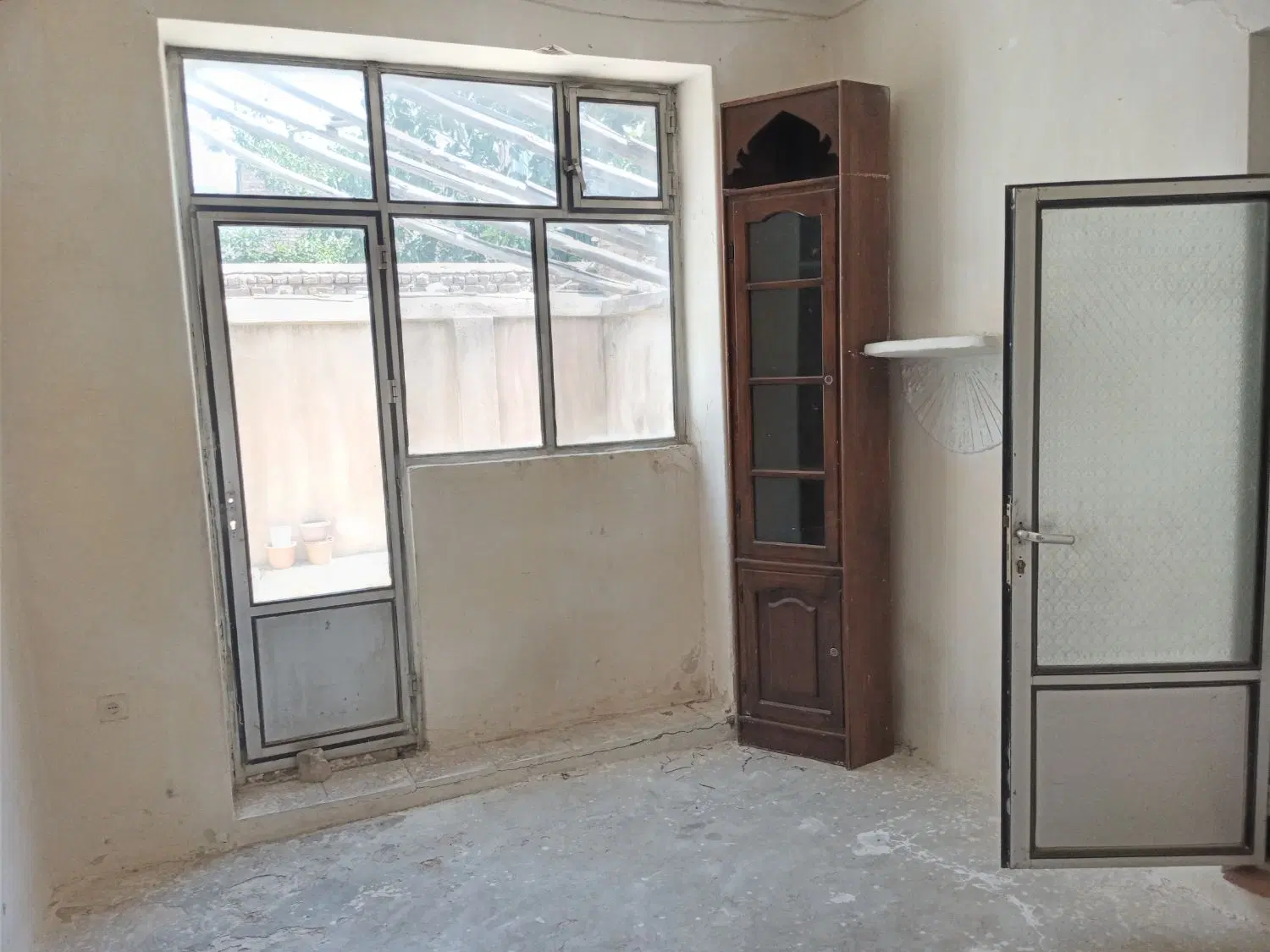 اجاره خانه مسکونی و تجاری