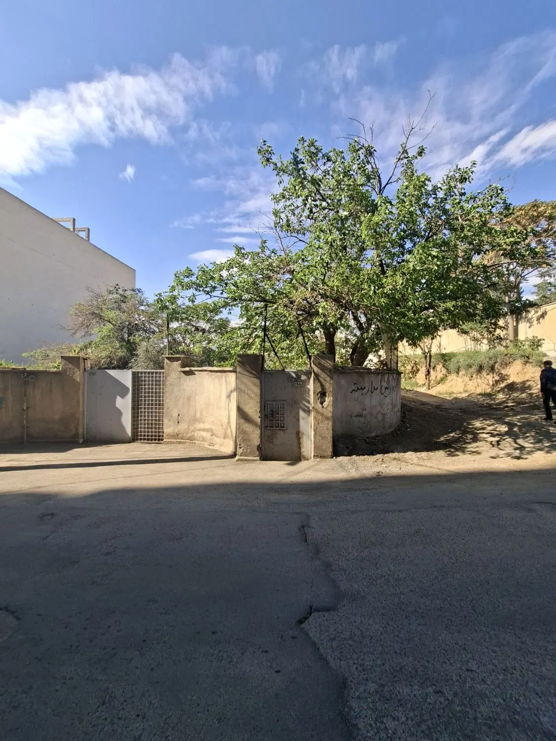 ۷۱۶ متر کلنگی در داریوش