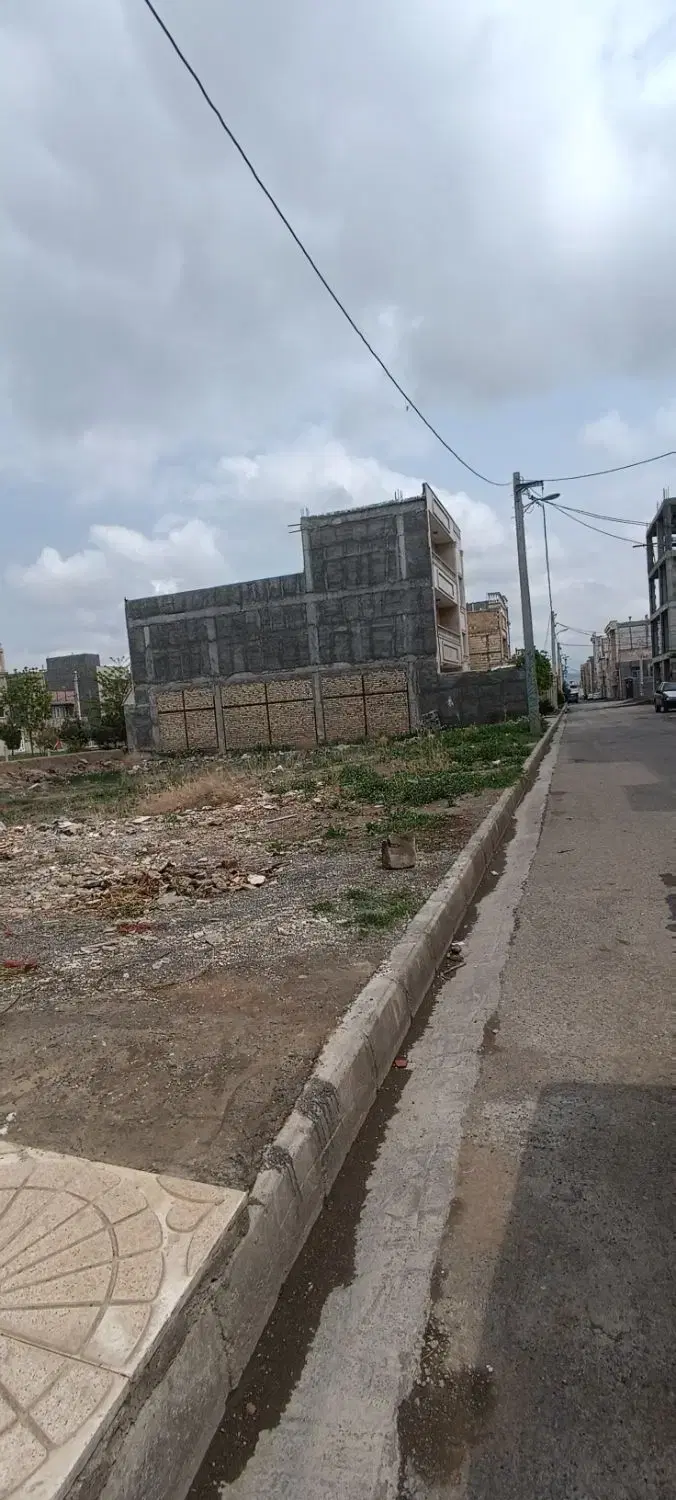 فروش زمین 215 متری کوی صفا