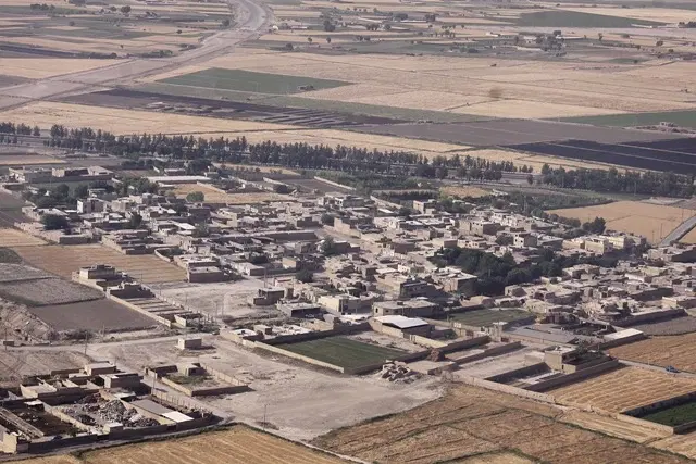 زمین بنی رزان
