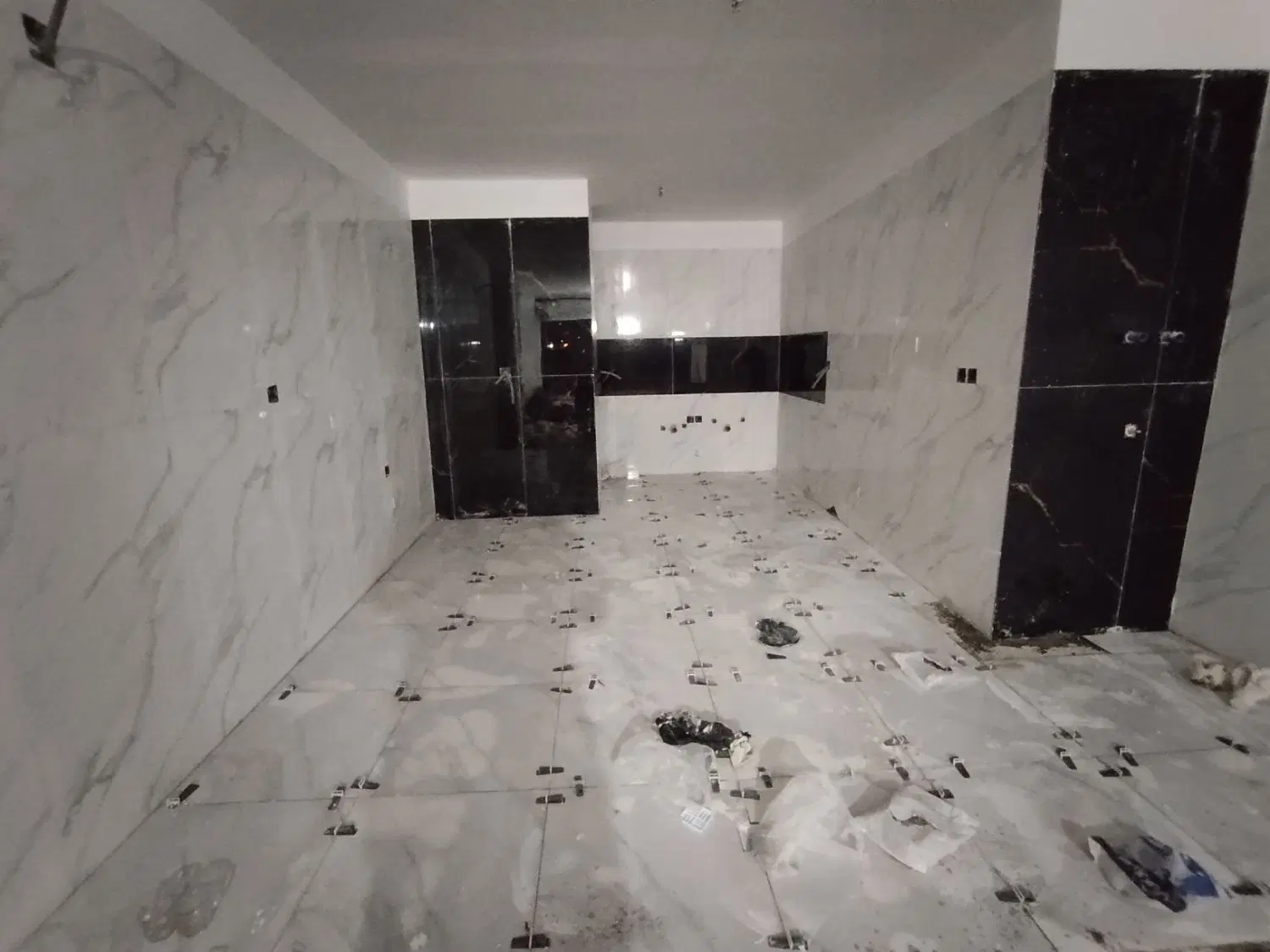 مغازه ۵۰متری همت۱۱بر۲۰متری باسندقطعی