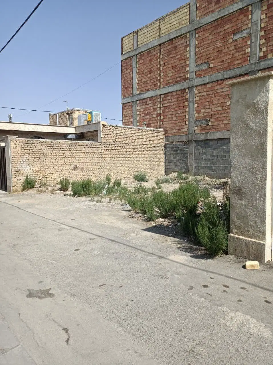 زمین مسکونی