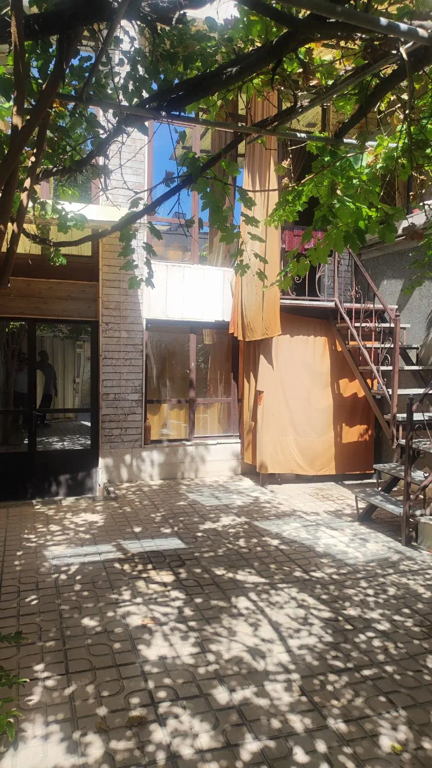 ویلایی ۱۰۰متر دو طبقه