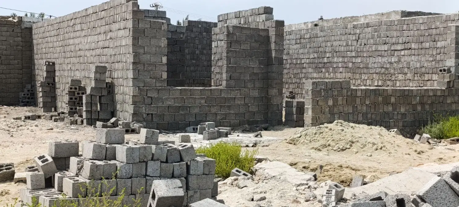 منزل نیمه ساخت ۳۲۸ متر