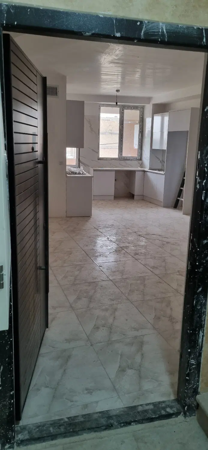خانه ۸۳ متری دو خواب کلید نخورده