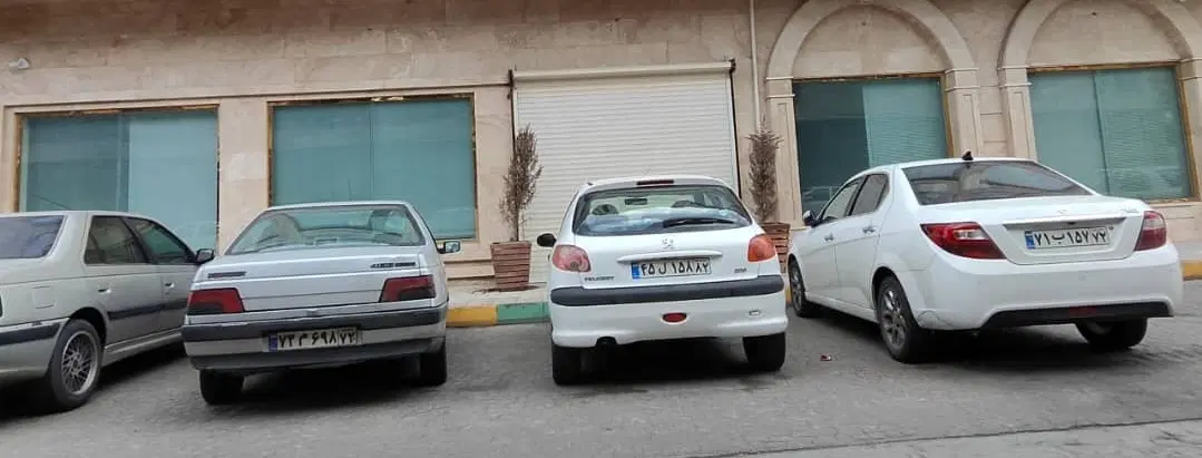 ۱۳۰ متر تجاری با ۲۰‌ متر بر سند تک برگ