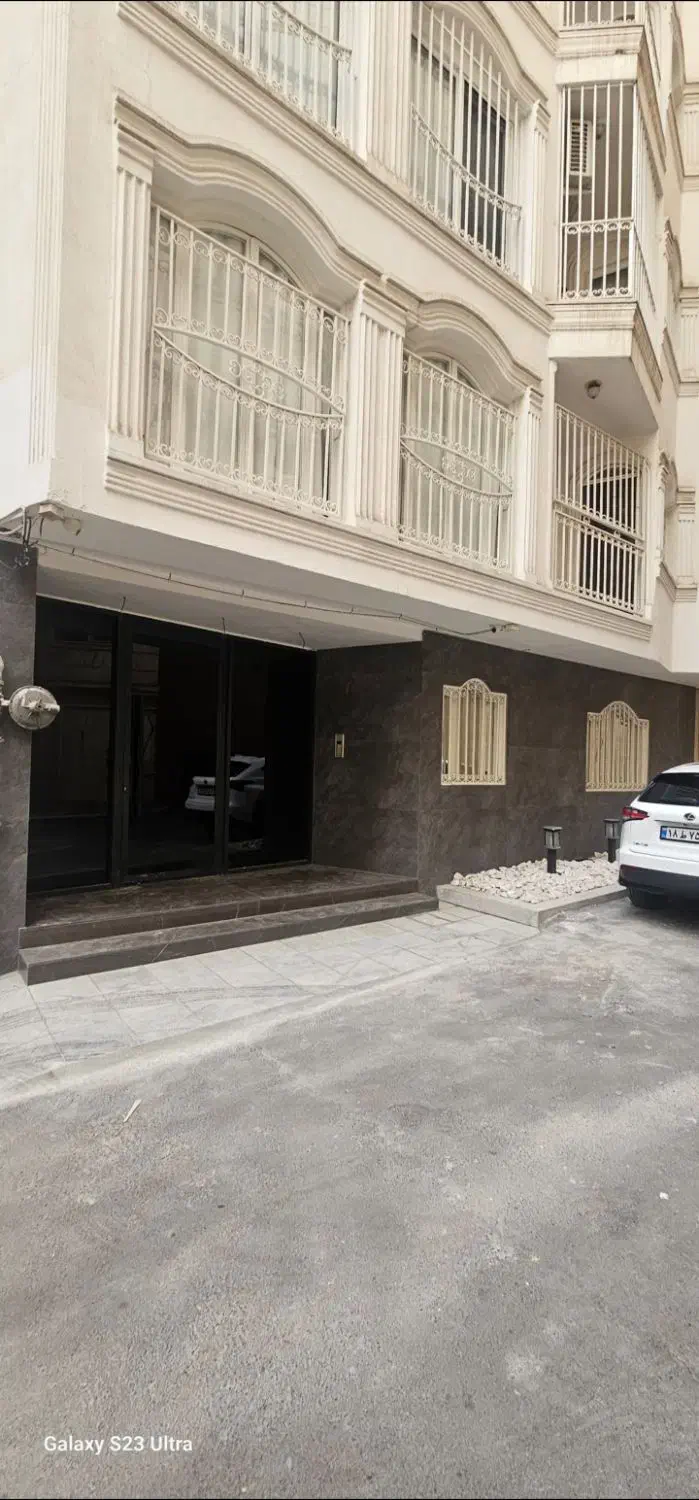 75متر یک خوابه بازسازی شده ورودی لابی