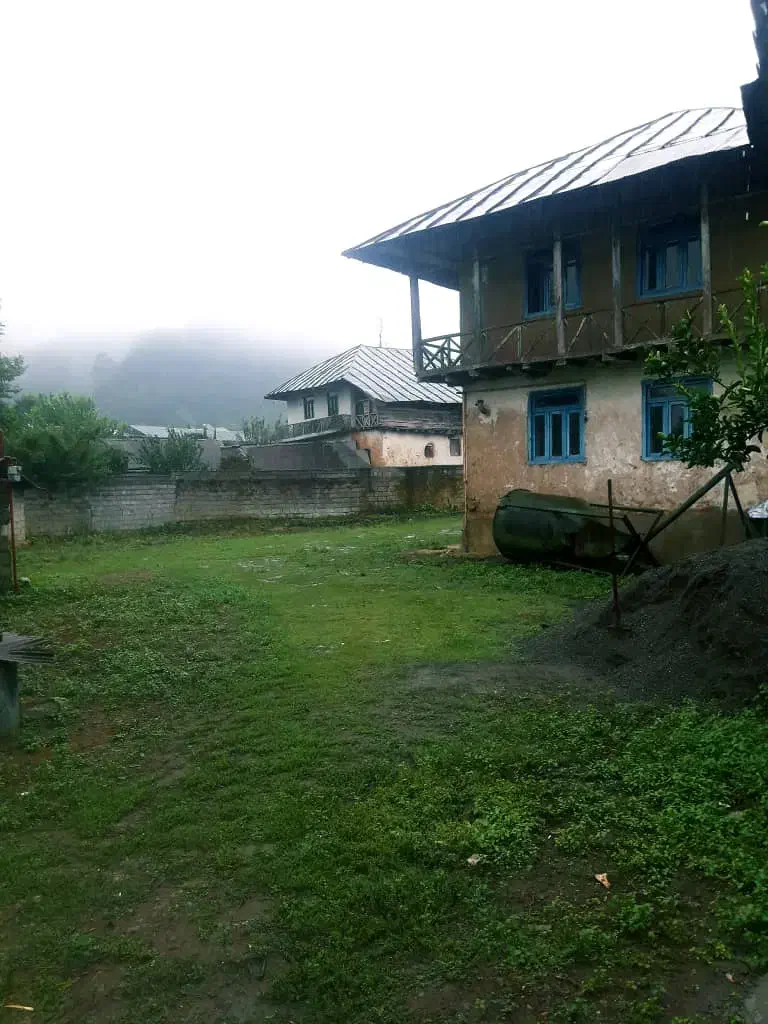 خانه ویلایی و زمین